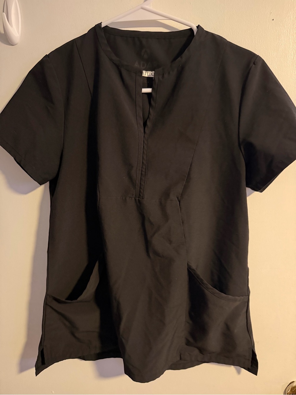 Women’s Black Short-Sleeve Medical Scrub Top